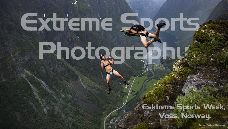 Extreme sports photography Two naked base jumpers. Ekstremesportsveko